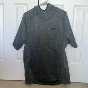 🤩🤩 NIKE SHORT SLEEVE HOODIE SHIRT